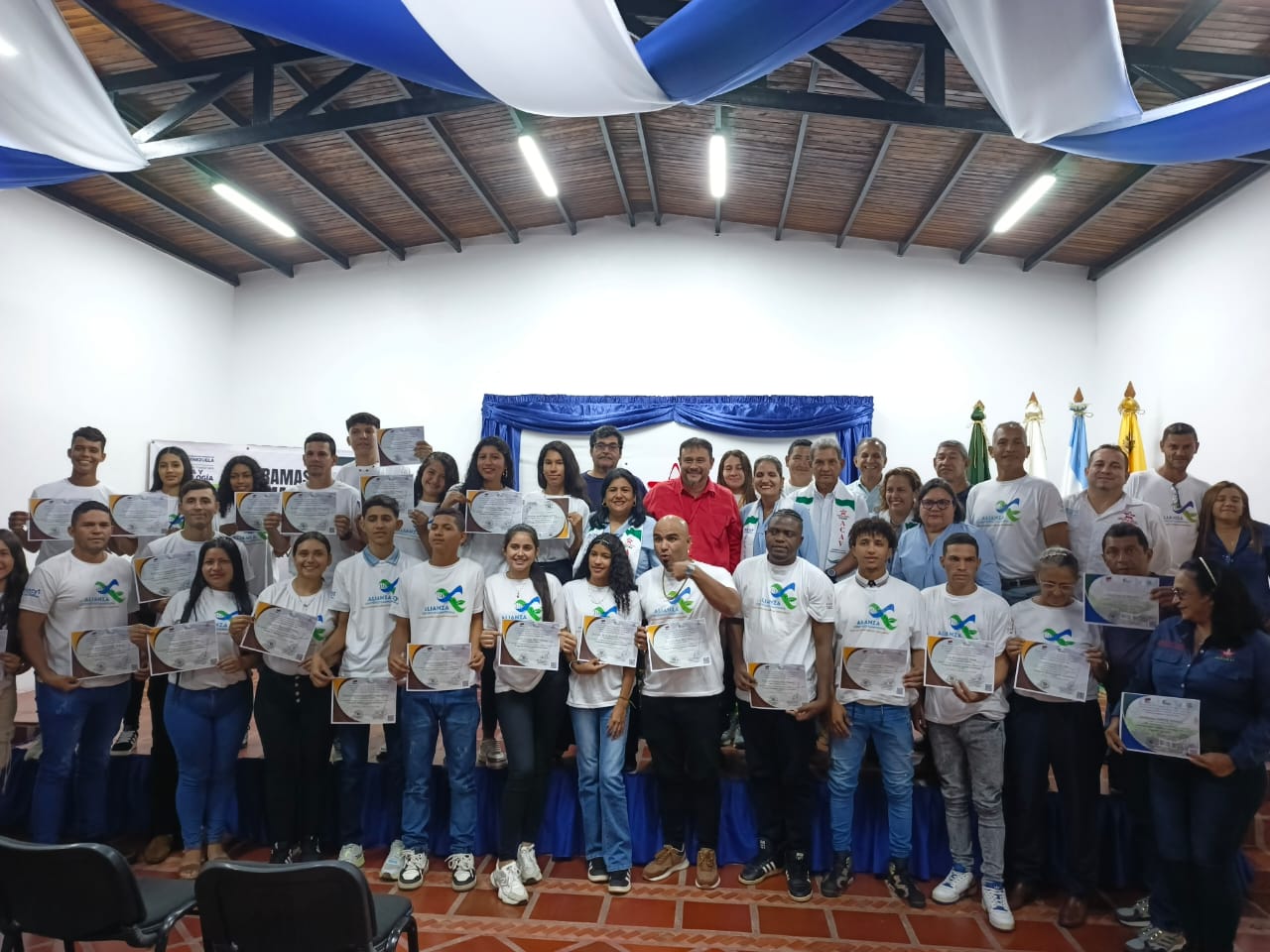 ACAV certificó a Participantes en programas formativos de apicultura e investigación aplicada a las ciencias agricola
