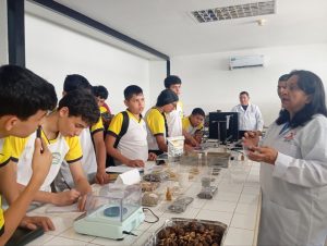 Estudiantes del Colegio Ángel Adolfo Polaccini fortalecieron conocimientos agroecológicos en visita formativa a la ACAV